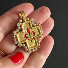 Load image into Gallery viewer, Pendentif vintage couture croix en métal doré émaillé par JL Scherrer
