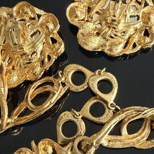 Charger l'image dans la galerie, Sublime et rare set YSL par Goossens métal doré et pierres bleues
