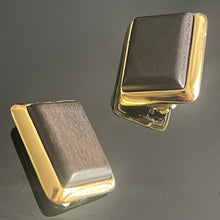 Charger l&#39;image dans la galerie, Jolies boucles anciennes en métal doré et bois signées YSL
