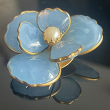 Charger l&#39;image dans la galerie, Très belle broche ancienne en pâte de verre Gripoix
