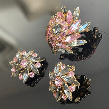 Charger l&#39;image dans la galerie, Très jolie parure ancienne pierres de couleur (cristal)
