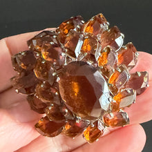 Charger l'image dans la galerie, Belle grosse broche ancienne signée Dior Germany 1959
