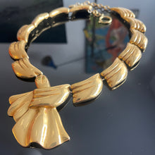 Charger l&#39;image dans la galerie, Sublime et rare collier vintage couture Loris Azzaro
