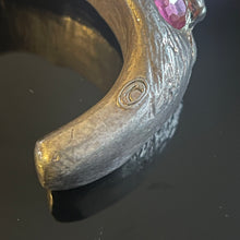 Charger l'image dans la galerie, Sublime et rare bracelet manchette signé Kalinger

