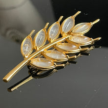 Charger l&#39;image dans la galerie, Belle et rare broche couture épi de blé signée YSL
