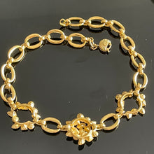 Charger l&#39;image dans la galerie, Jolie parure vintage collier + boucles pendantes pierres bleues signée YSL
