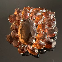 Charger l'image dans la galerie, Belle grosse broche ancienne signée Dior Germany 1959
