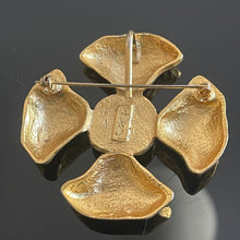 Charger l'image dans la galerie, Jolie broche vintage couture signée YSL métal doré et résine bleue
