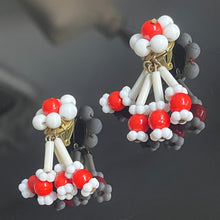 Charger l&#39;image dans la galerie, Jolies boucles d’oreilles anciennes Louis Rousselet
