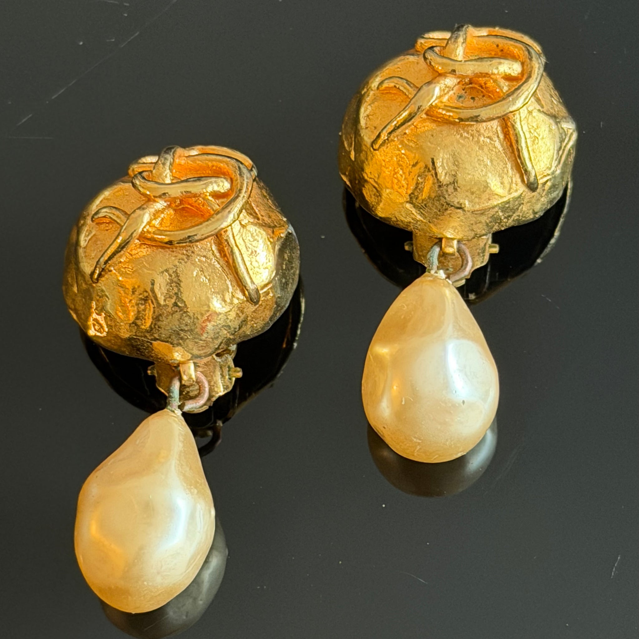 Boucles d'oreilles clips dé créateur en strass vintage