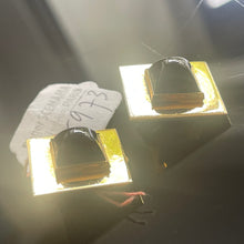 Charger l&#39;image dans la galerie, Belles boucles anciennes métal doré et verre Scemama pour YSL
