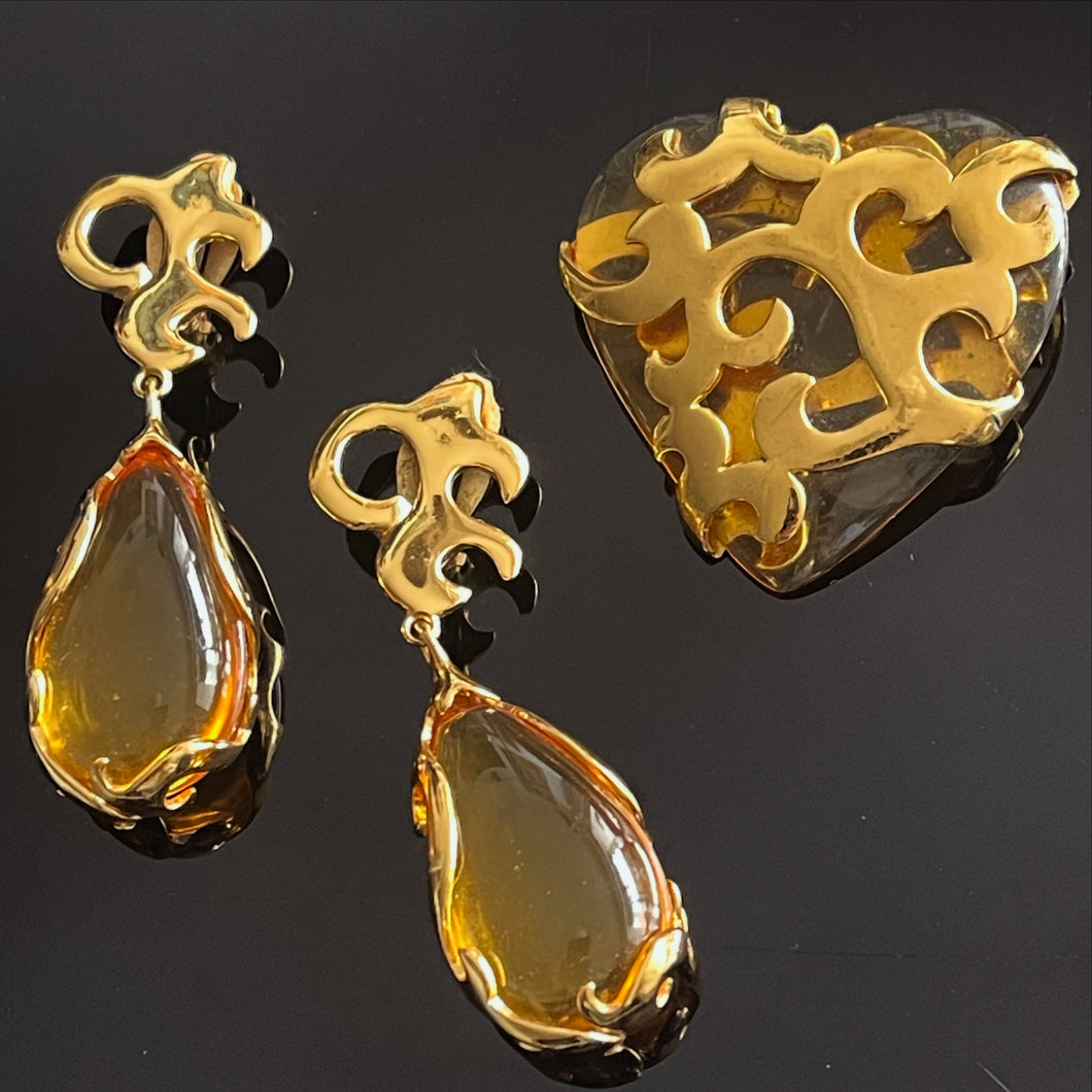 Très joli set boucles clips + broche pendentif signés YSL