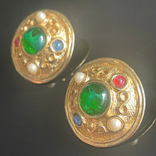 Charger l&#39;image dans la galerie, Christian Dior Germany, sublime boucles vintage avec cabochons de verre Gripoix
