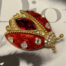 Charger l&#39;image dans la galerie, Christian Dior Boutique, très jolie broche coccinelle rouge
