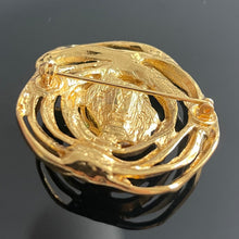 Charger l&#39;image dans la galerie, YSL, belle broche vintage tourbillon en métal doré et résine jaune

