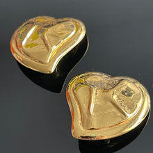 Charger l&#39;image dans la galerie, YSL, boucles clips cœurs vintage en métal doré
