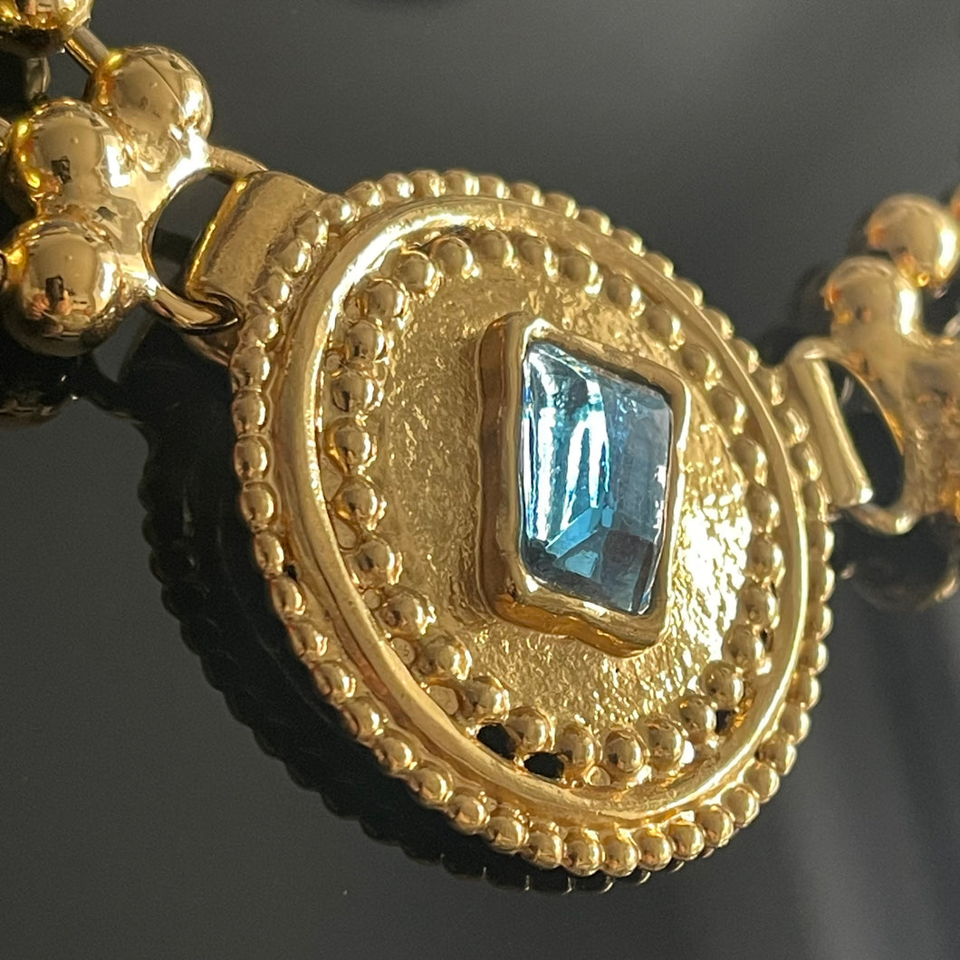 Scherrer Paris, très beau collier vintage couture en métal doré et résine bleue