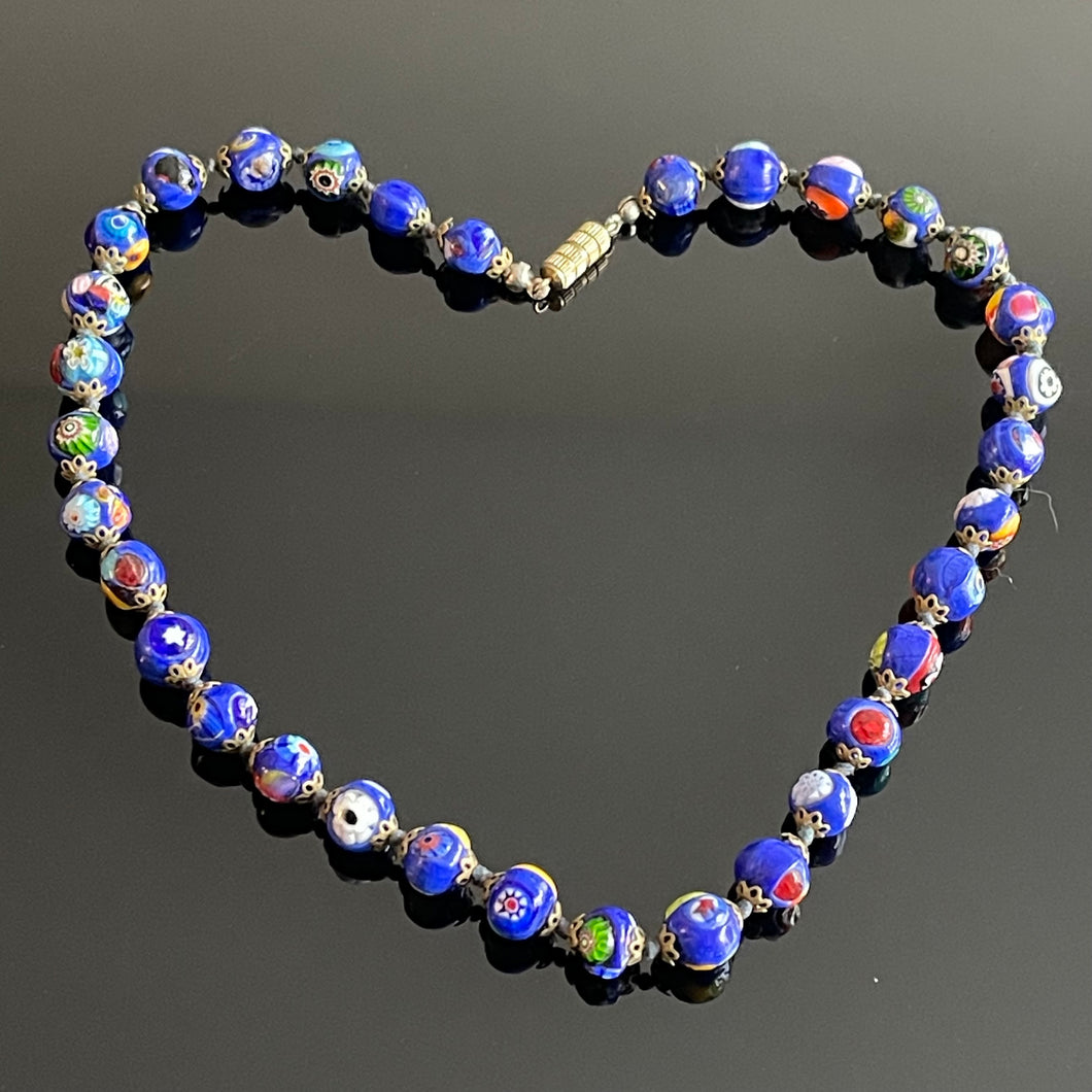 Ravissant collier vintage en perles de Murano