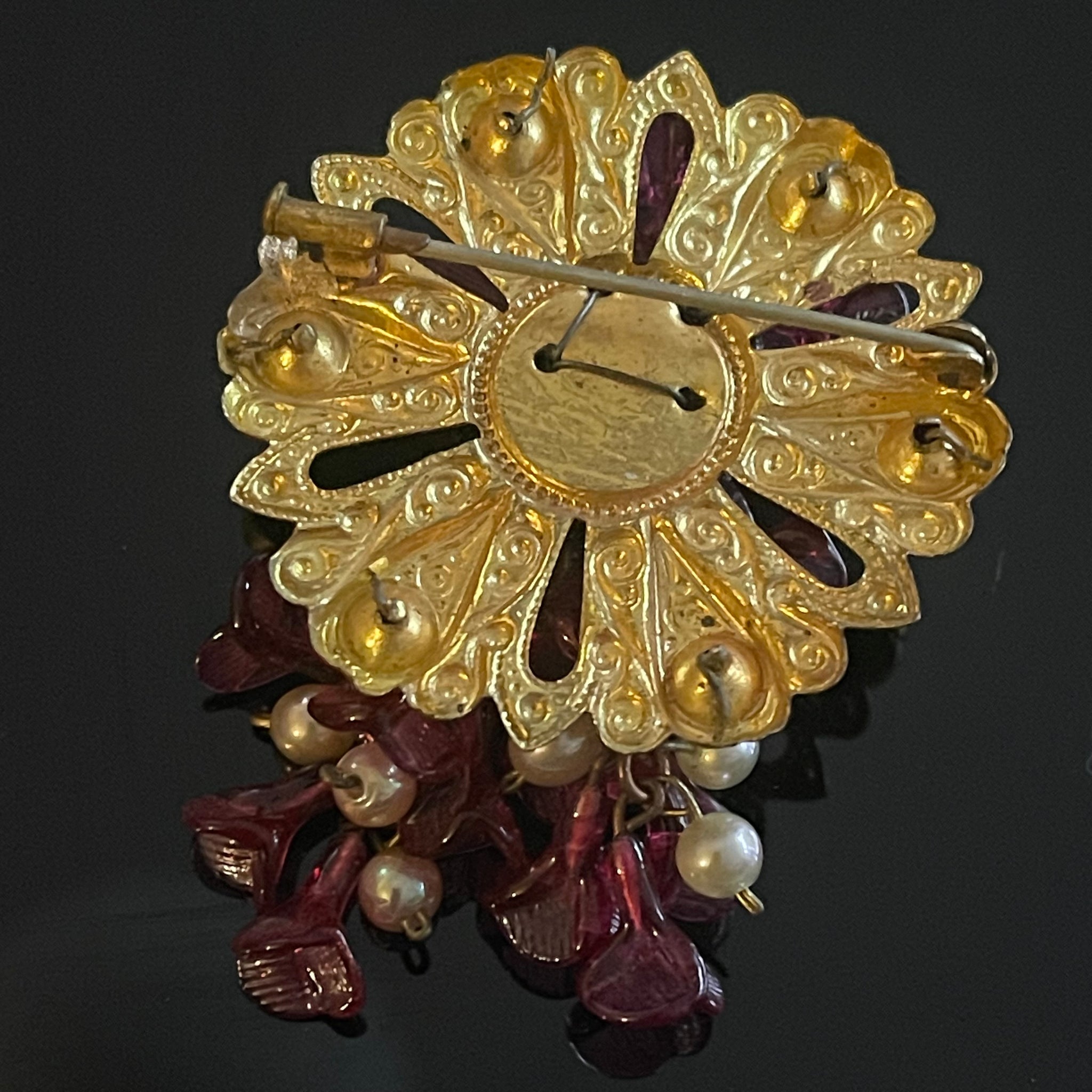 Ancienne broche perles . Ma réf. EB AC Ancienne broche perles . Ma réf. EB AC