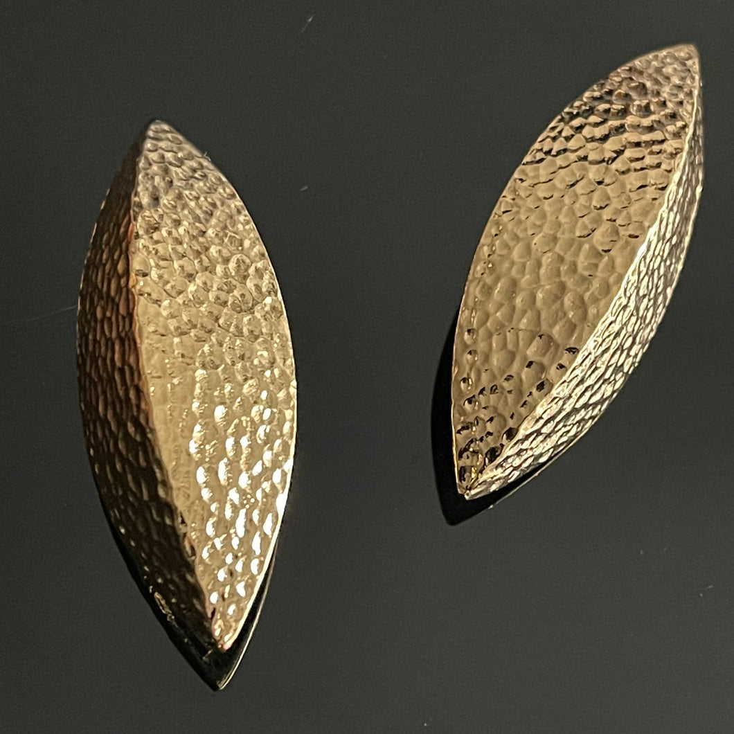 YSL, grandes boucles clips vintage modernistes en métal doré