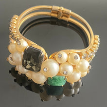 Charger l&#39;image dans la galerie, Sublime bracelet ancien avec perles synthétiques et pierres (cristal)
