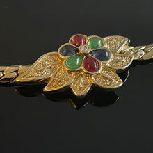 Charger l&#39;image dans la galerie, Carven, joli collier en métal doré et cabochons de verre de couleur
