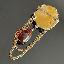 Charger l&#39;image dans la galerie, Henry, belle broche ancienne avec grosse perle goutte en pendant
