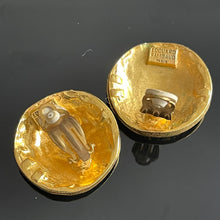 Charger l&#39;image dans la galerie, Édouard Rambaud, grosses boucles clips rondes en métal doré
