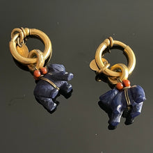 Charger l&#39;image dans la galerie, Zoé Coste, jolies boucles clips créoles vintage avec oursons en pendants
