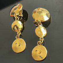 Charger l&#39;image dans la galerie, Antigona, belles boucles longues pendantes en métal doré
