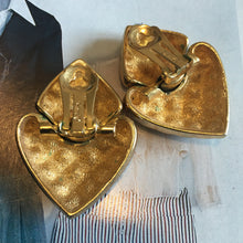 Charger l&#39;image dans la galerie, Grossé, boucles clips cœurs pendantes en métal doré
