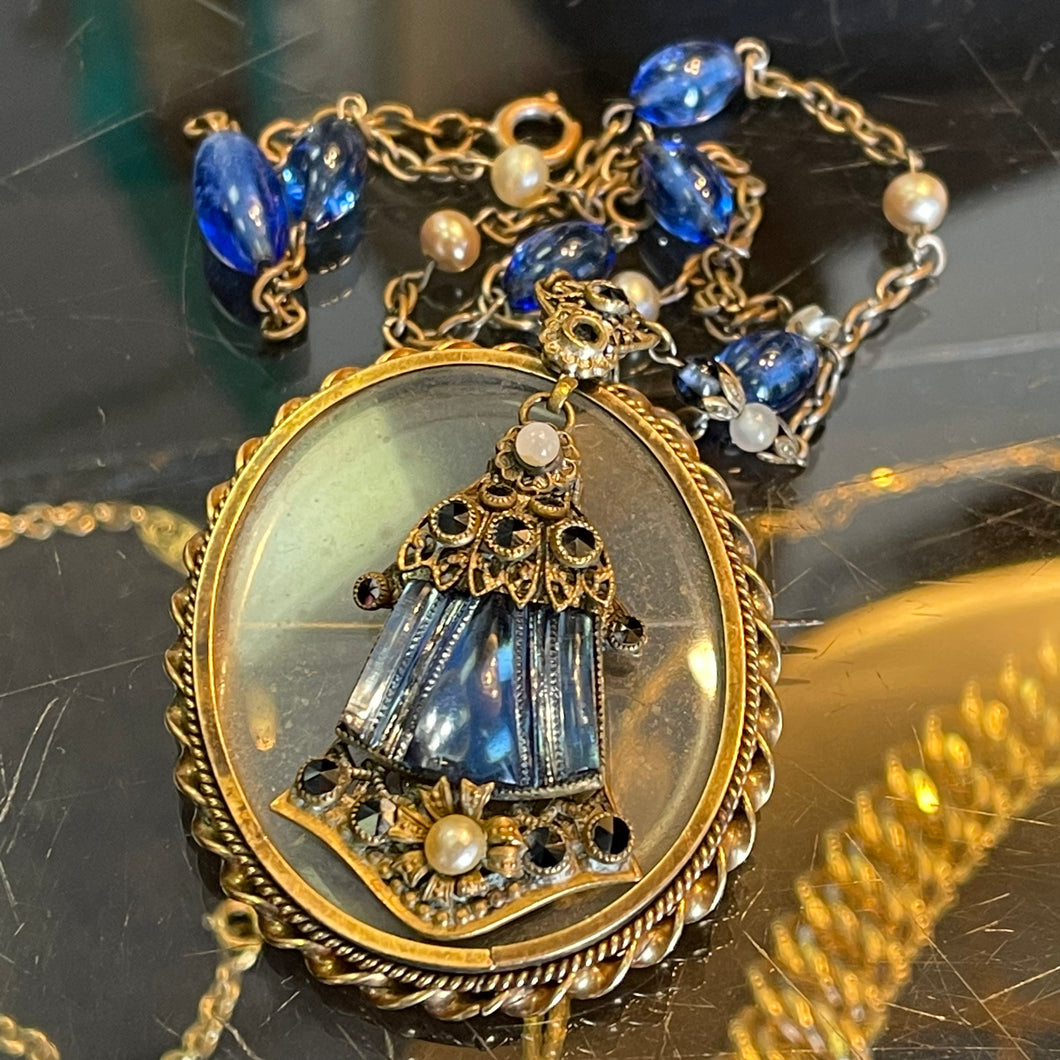 Ravissant collier ancien en métal et perles de verre bleues, circa 1920/1930