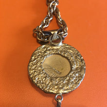 Charger l&#39;image dans la galerie, HENRY, superbe collier sautoir vintage couture en bronze doré et cabochons de verre

