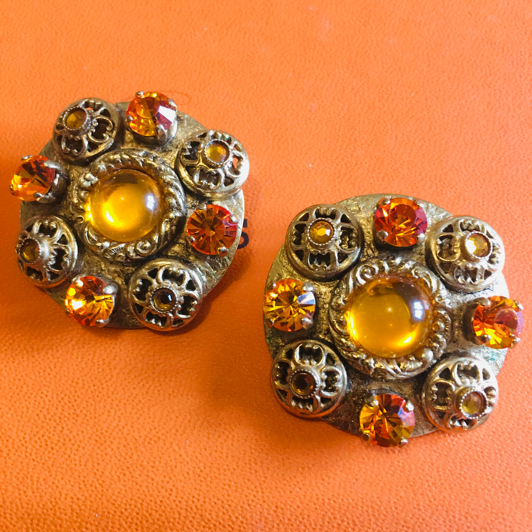 HENRY, boucles clips en bronze doré, pierres et cabochons oranges